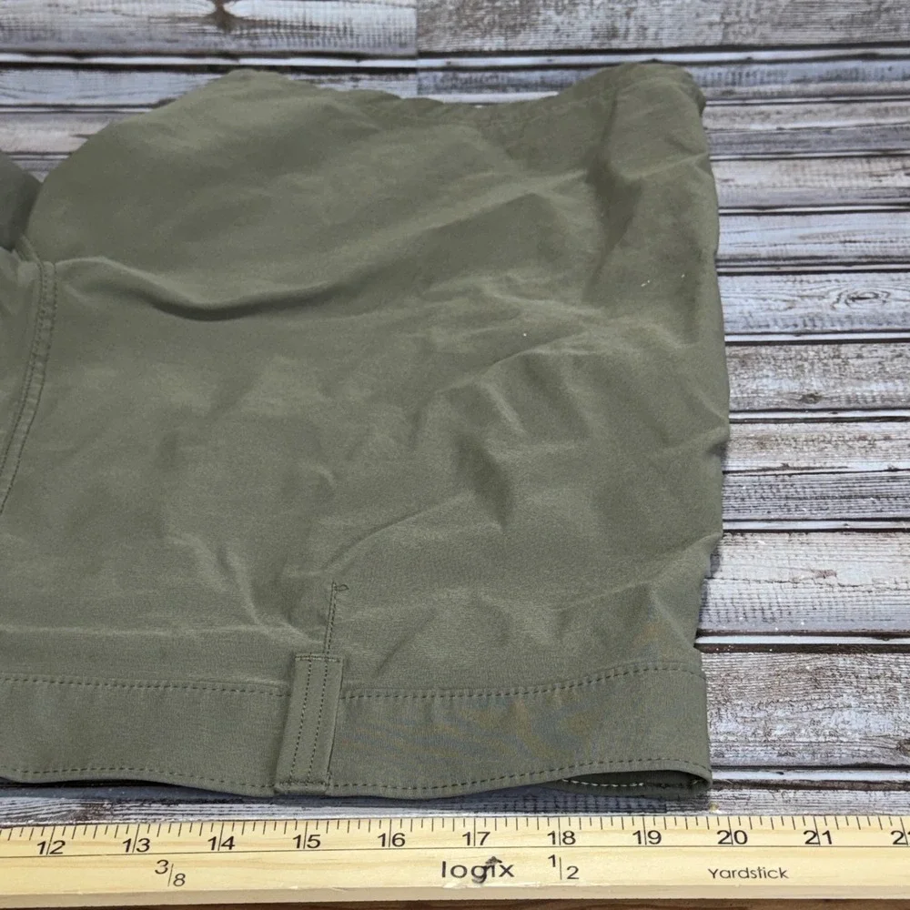 Eddie Bauer Shorts Mens 40 Green Flat Front Outdoor‎ Trail Activewear